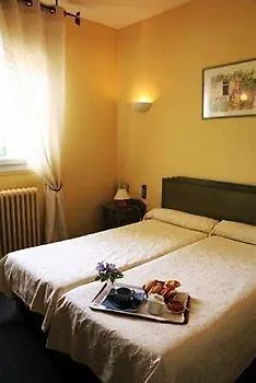 La Touloubre Hotel La Barben