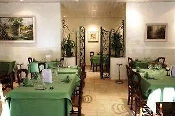 La Touloubre Hotel La Barben