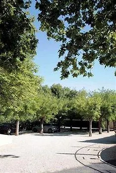 **  La Touloubre Hotel La Barben France