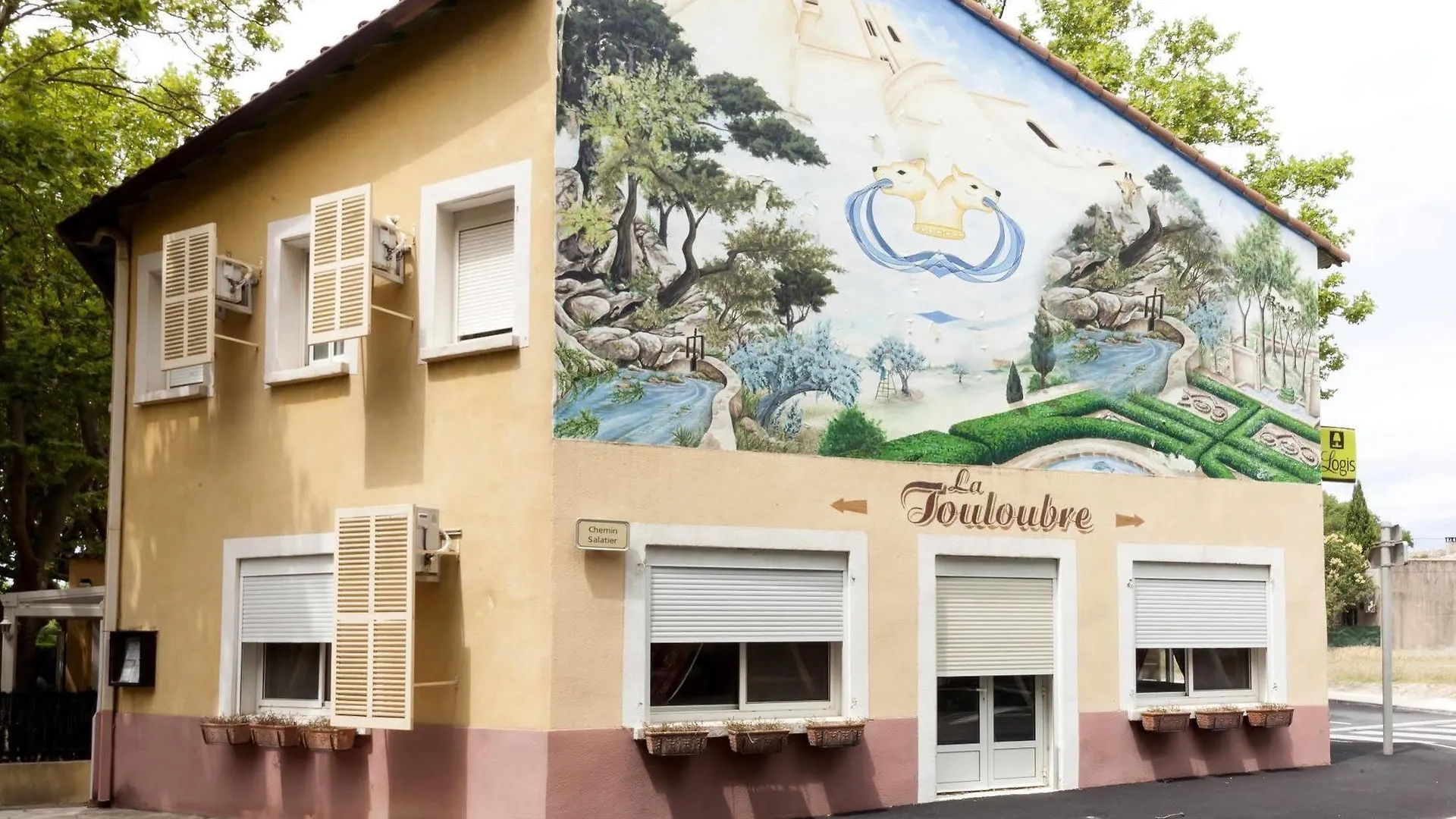 La Touloubre Hotel La Barben
